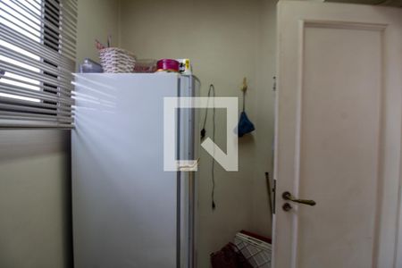 Apartamento à venda com 192m², 4 quartos e 3 vagas Apartamento à venda com 192m², 4 quartos e 3 vagasQuarto de Serviço