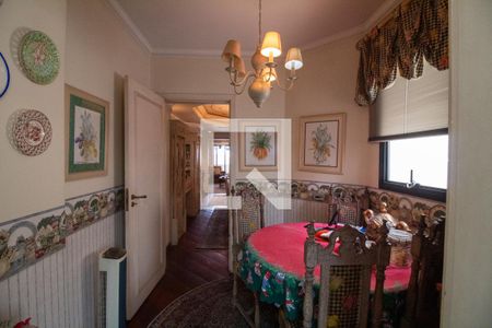 Apartamento à venda com 192m², 4 quartos e 3 vagas Apartamento à venda com 192m², 4 quartos e 3 vagasCopa