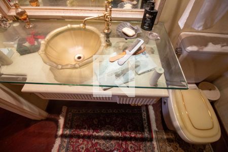 Apartamento à venda com 192m², 4 quartos e 3 vagas Apartamento à venda com 192m², 4 quartos e 3 vagasLavabo