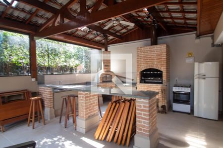 Apartamento à venda com 192m², 4 quartos e 3 vagas Apartamento à venda com 192m², 4 quartos e 3 vagasÁrea comum - Churrasqueira