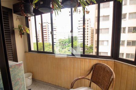 Apartamento à venda com 192m², 4 quartos e 3 vagas Apartamento à venda com 192m², 4 quartos e 3 vagasQuarto 4 - Suíte 2