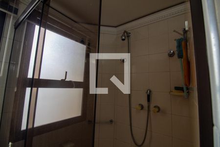 Apartamento à venda com 192m², 4 quartos e 3 vagas Apartamento à venda com 192m², 4 quartos e 3 vagasBanheiro da Suíte 2