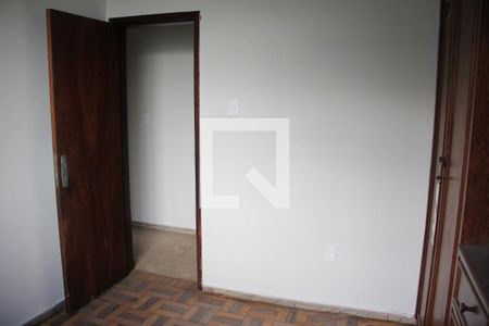 Casa à venda com 300m², 6 quartos e 4 vagasQuarto 3