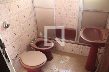 Casa à venda com 300m², 6 quartos e 4 vagasQuarto 2
