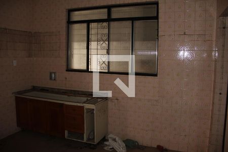 Casa à venda com 300m², 6 quartos e 4 vagasCozinha