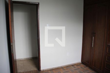 Casa à venda com 300m², 6 quartos e 4 vagasQuarto 3