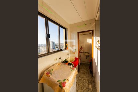 Apartamento à venda com 106m², 3 quartos e 1 vagaÁrea de Serviço