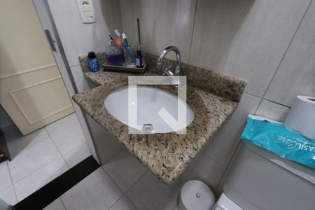 Casa à venda com 110m², 2 quartos e 2 vagasBanheiro da Suíte