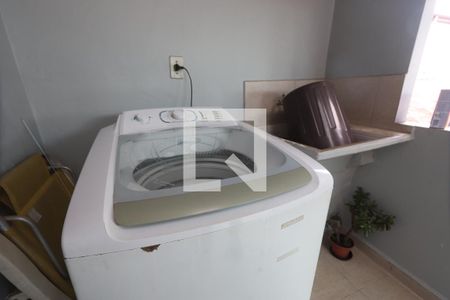 Casa à venda com 110m², 2 quartos e 2 vagasLavanderia