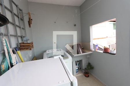 Casa à venda com 110m², 2 quartos e 2 vagasLavanderia