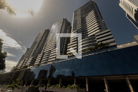 Fachada de apartamento para alugar com 1 quarto, 55m² em Pituba, Salvador