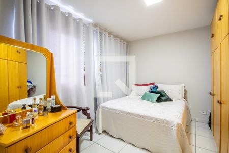 Casa à venda com 300m², 3 quartos e sem vagaQuarto 1 (Casa 2)