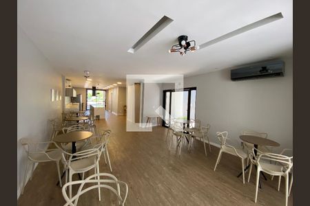 Casa à venda com 500m², 4 quartos e 4 vagas Casa à venda com 500m², 4 quartos e 4 vagasEspaço Gourmet