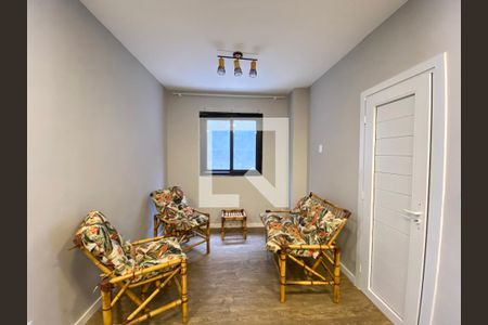 Casa à venda com 500m², 4 quartos e 4 vagas Casa à venda com 500m², 4 quartos e 4 vagasEspaço Gourmet