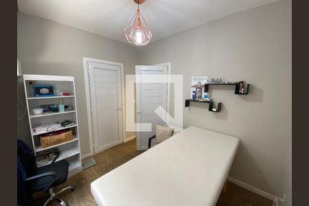 Casa à venda com 500m², 4 quartos e 4 vagas Casa à venda com 500m², 4 quartos e 4 vagasQuarto 3