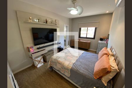 Casa à venda com 500m², 4 quartos e 4 vagas Casa à venda com 500m², 4 quartos e 4 vagasQuarto 2