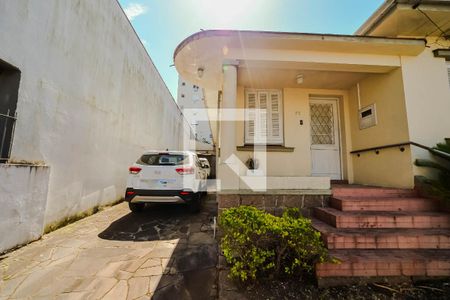 Casa à venda com 130m², 3 quartos e 4 vagas