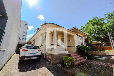 Casa à venda com 130m², 3 quartos e 4 vagas