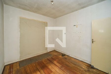 Casa à venda com 130m², 3 quartos e 4 vagas