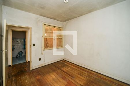 Casa à venda com 130m², 3 quartos e 4 vagas