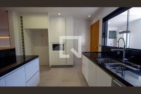 Casa de condomínio à venda com 250m², 4 quartos e 2 vagasCozinha