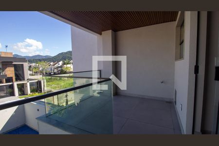 Casa de condomínio à venda com 250m², 4 quartos e 2 vagasVaranda da Suíte 3