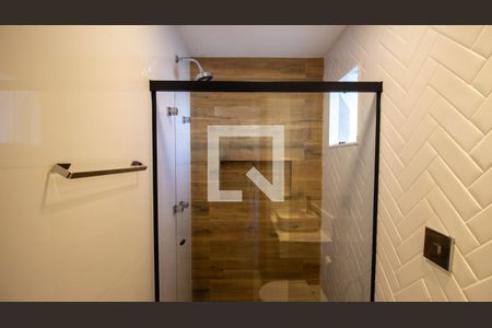 Casa de condomínio à venda com 250m², 4 quartos e 2 vagasBanheiro da Suíte 2