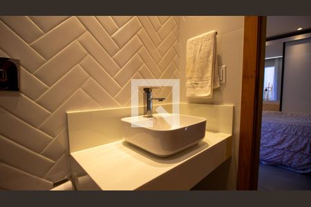 Casa de condomínio à venda com 250m², 4 quartos e 2 vagasBanheiro da Suíte 2