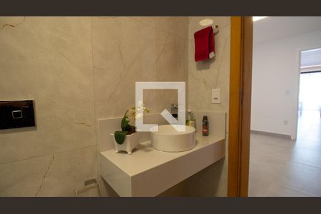 Casa de condomínio à venda com 250m², 4 quartos e 2 vagasBanheiro da Suíte 4