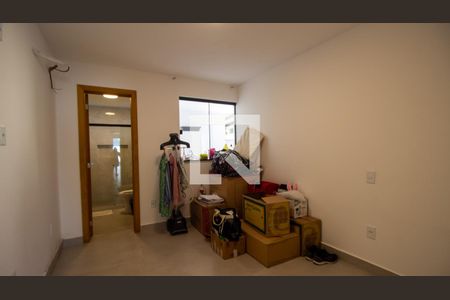 Casa de condomínio à venda com 250m², 4 quartos e 2 vagasSuíte 4