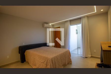 Casa de condomínio à venda com 250m², 4 quartos e 2 vagasSuíte 2