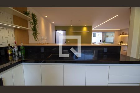 Casa de condomínio à venda com 250m², 4 quartos e 2 vagasCozinha