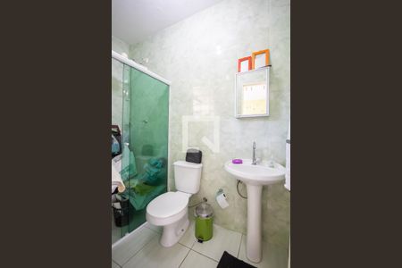 Casa à venda com 130m², 3 quartos e 3 vagasBanheiro de Serviço (Casa Principal)