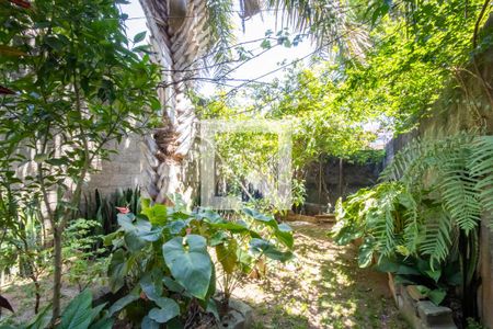 Casa à venda com 130m², 3 quartos e 3 vagasQuintal (Casa 1)