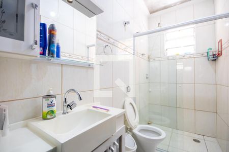 Casa à venda com 130m², 3 quartos e 3 vagasBanheiro (Casa Principal)