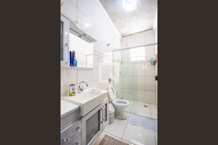 Casa à venda com 130m², 3 quartos e 3 vagasBanheiro (Casa Principal)