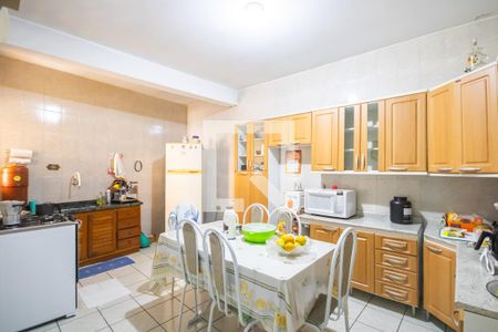 Casa à venda com 130m², 3 quartos e 3 vagasCozinha (Casa Principal)