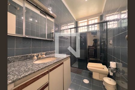 Casa para alugar com 500m², 4 quartos e 5 vagasBanheiro da suíte 3