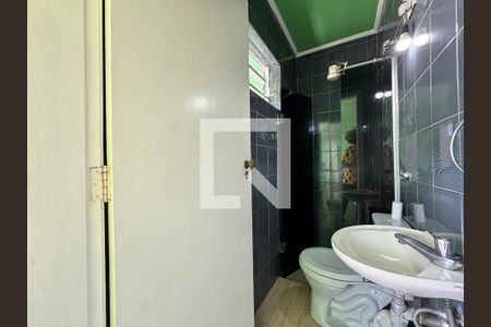 Casa para alugar com 500m², 4 quartos e 5 vagasBanheiro 1