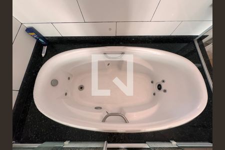 Casa para alugar com 500m², 4 quartos e 5 vagasBanheiro da Suíte 1