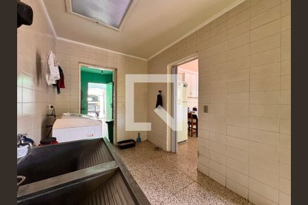 Casa para alugar com 500m², 4 quartos e 5 vagasLavanderia