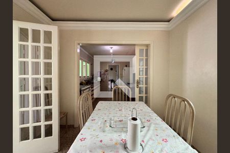 Casa para alugar com 500m², 4 quartos e 5 vagasCozinha