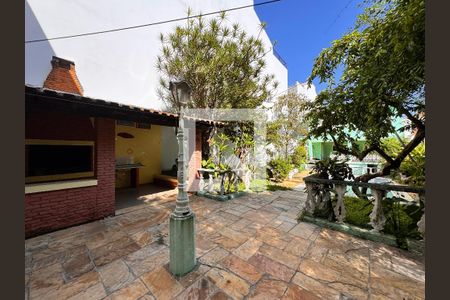 Casa para alugar com 500m², 4 quartos e 5 vagasChurrasqueira