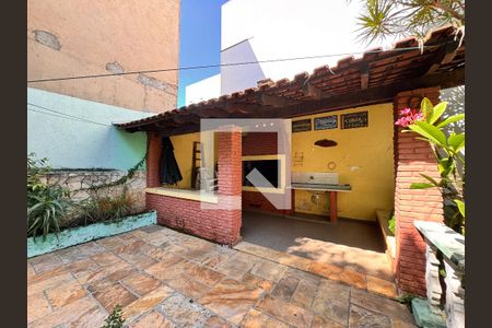 Casa para alugar com 500m², 4 quartos e 5 vagasChurrasqueira