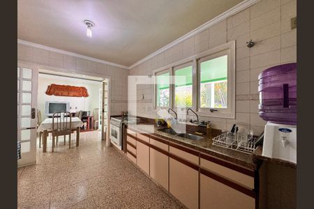 Casa para alugar com 500m², 4 quartos e 5 vagasCozinha