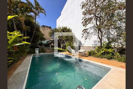 Casa para alugar com 500m², 4 quartos e 5 vagasPiscina