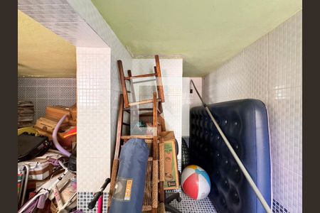 Casa para alugar com 500m², 4 quartos e 5 vagasVestiário da sauna