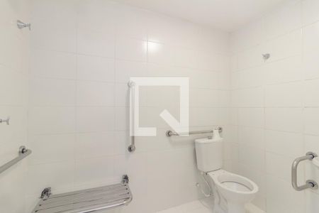 Banheiro de kitnet/studio à venda com 1 quarto, 28m² em Vila Buarque, São Paulo