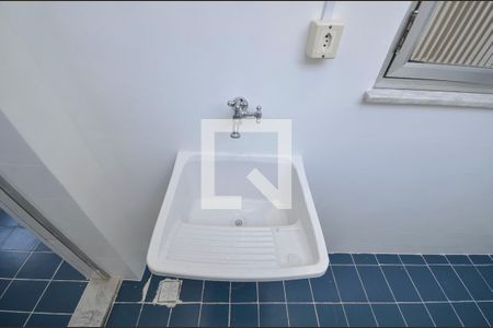 Apartamento à venda com 60m², 2 quartos e 1 vaga Apartamento à venda com 60m², 2 quartos e 1 vagaÁrea de Serviço