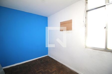 Quarto 2 de apartamento para alugar com 2 quartos, 50m² em Parada de Lucas, Rio de Janeiro